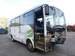 poškodovan primestni avtobus Otokar Navigo 185SH