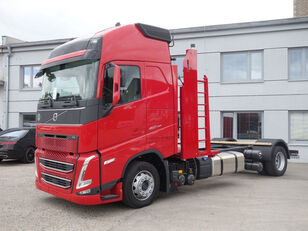 tovornjak avtotransporter Volvo FH13