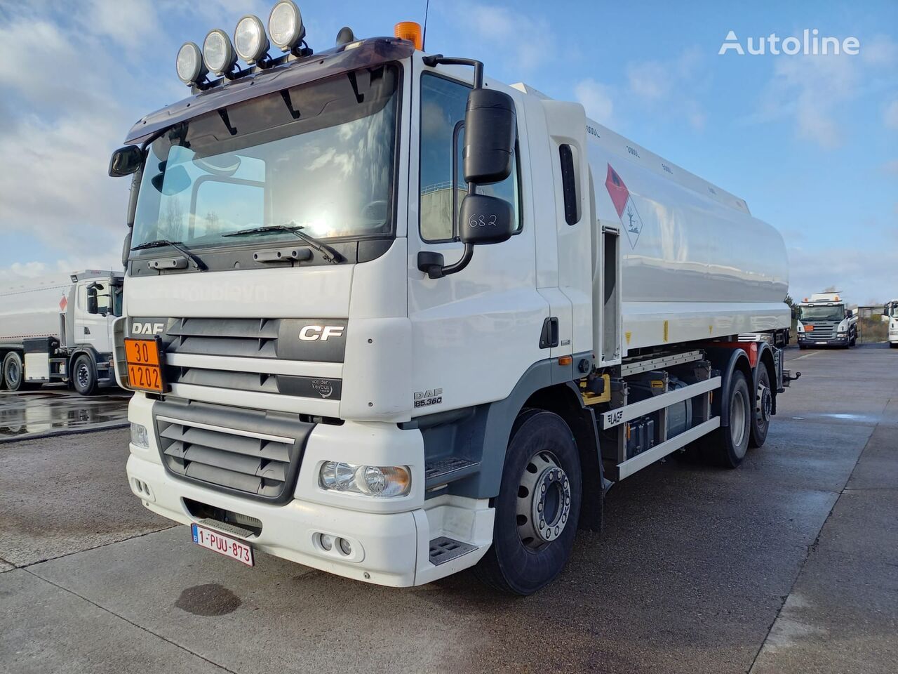 tovornjak cisterna za gorivo DAF CF85