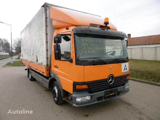 tovornjak s pomične zavese Mercedes-Benz Atego 818