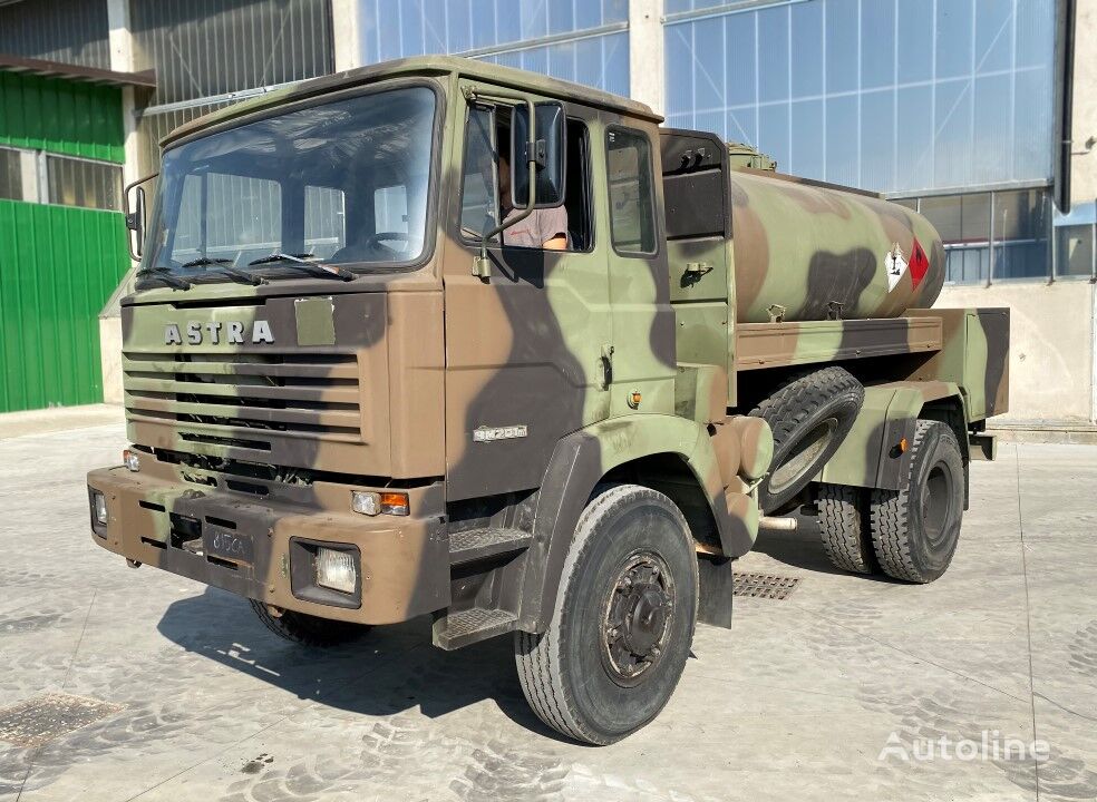 tovornjak tovorna ploščad Astra BM201mt