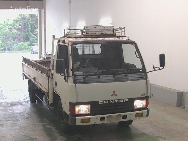 tovornjak tovorna ploščad Mitsubishi CANTER