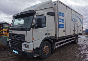 tovornjak zabojnik Volvo FM7 za dele
