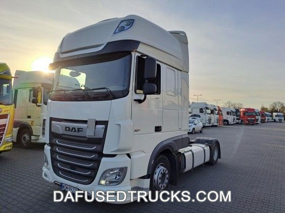 vlačilec DAF FT XF480 LOWDECK