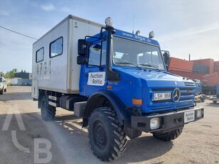 vojaški tovornjak Mercedes-Benz Unimog